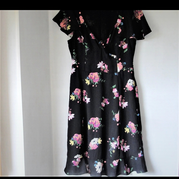 oasis Dresses & Skirts - Oasis black flora summer tea dress tie knot front